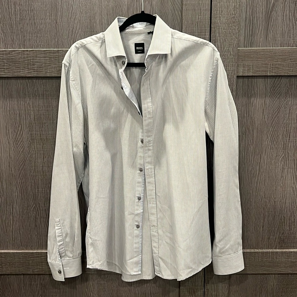 Men’s Hugo Boss - Button Down - Large - Soft and great details